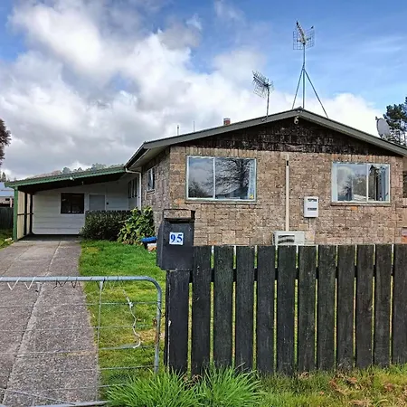 3 Bedroom House, 95 Aquirus Drive, Rotorua