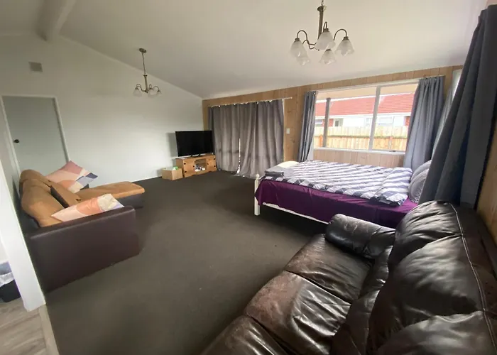 Ferienhaus 3 Bedroom House, 95 Aquirus Drive, Rotorua