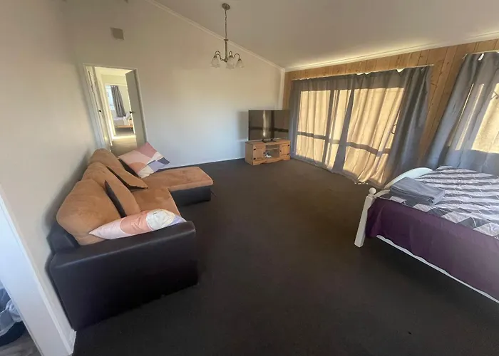 Ferienhaus 3 Bedroom House, 95 Aquirus Drive, *