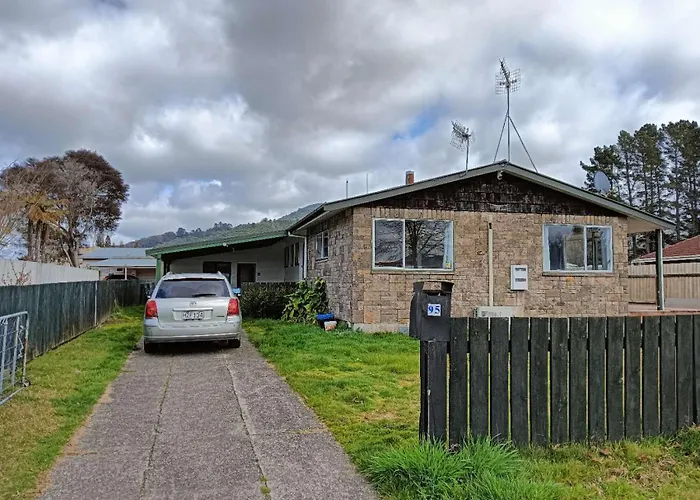 Ferienhaus 3 Bedroom House, 95 Aquirus Drive, Rotorua
